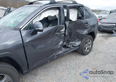 2024 Toyota Rav4 Hybrid Xle z USA, uszkodzony, nr VIN 4T3RWRFV7RU135062